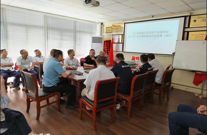 化工公司網(wǎng)站模板,化工公司網(wǎng)頁模板,響危險(xiǎn)品倉庫昆山化學(xué)品倉儲(chǔ),昆山危險(xiǎn)品倉庫,昆山?；穫}儲(chǔ),昆山乙類化學(xué)品倉儲(chǔ),昆山甲類危險(xiǎn)品倉庫,昆山丙類化學(xué)品倉庫,上海甲類危險(xiǎn)品倉庫,上海甲類化學(xué)品倉庫,上海危險(xiǎn)品倉庫,上海?；穫}庫,蘇州甲類危險(xiǎn)品倉庫應(yīng)式模板,網(wǎng)站制作,網(wǎng)站建站